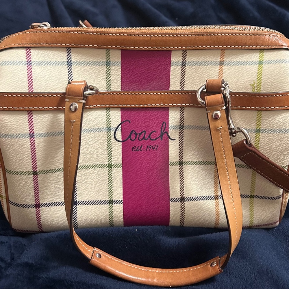Coach Handbag, Cream with Pink Lining